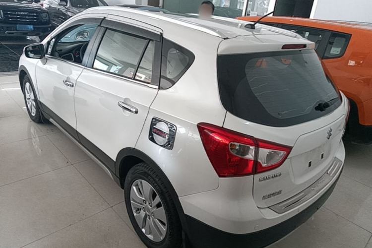 Used Suzuki S-Cross 2014 1.6L CVT Two-Wheel Drive Elite Version Rear Left 45 Deg