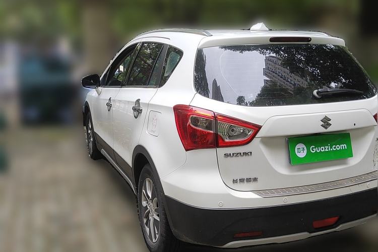 Used Suzuki S-Cross 2014 1.6L CVT Two-Wheel Drive Elite Version Rear Left 45 Deg