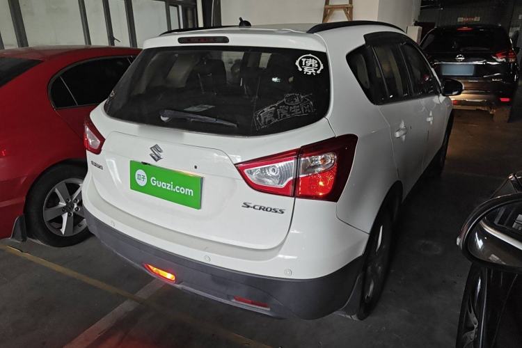 Used Suzuki S-Cross 2014 1.6L CVT Two-Wheel Drive Entry Model Rear Right 45 Deg