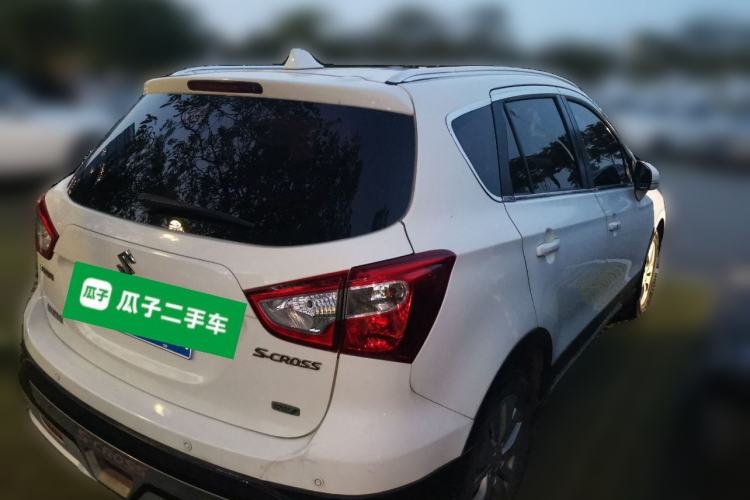 Used Suzuki S-Cross 2014 1.6L Manual Two-Wheel Drive Elite Model Rear Right 45 Deg