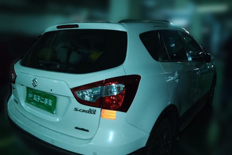 Used Suzuki S-Cross 2014 1.6L CVT Four-Wheel Drive Luxury Version Rear Right 45 Deg