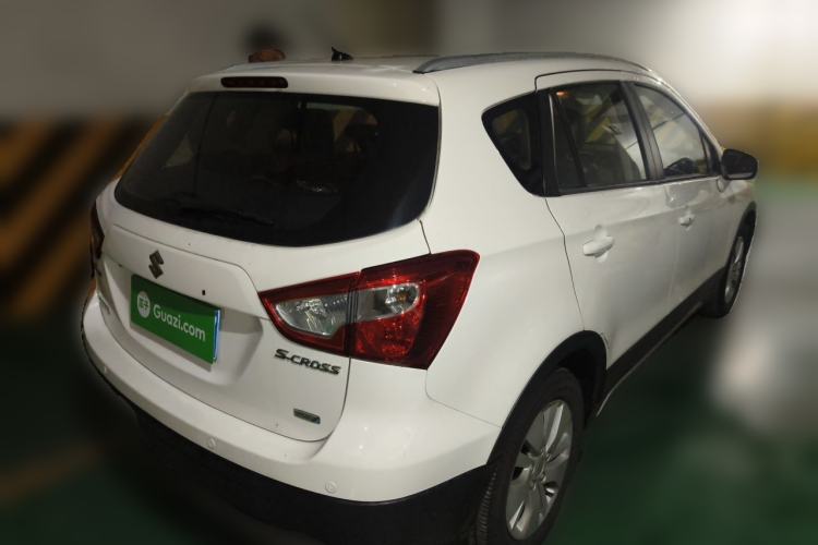 Used Suzuki S-Cross 2014 1.6L Manual Two-Wheel Drive Elite Model Rear Right 45 Deg