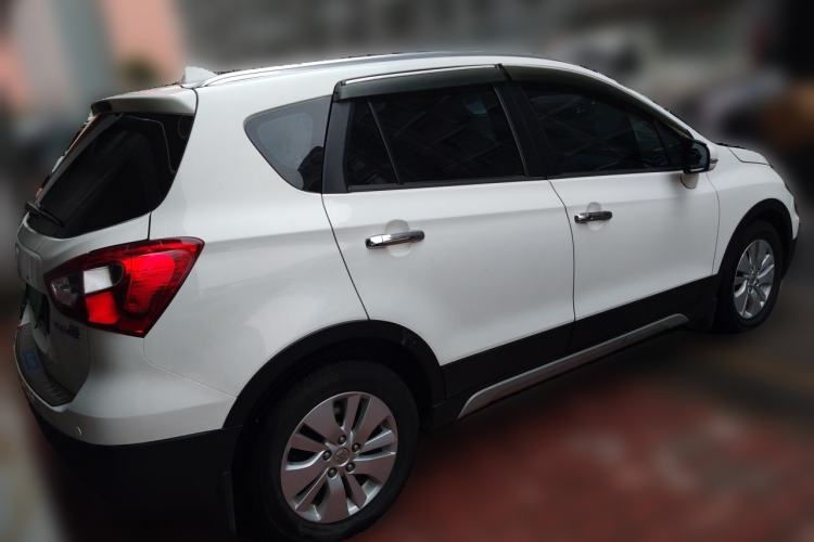 Used Suzuki S-Cross 2014 1.6L CVT Two-Wheel Drive Elite Version Rear Right 45 Deg