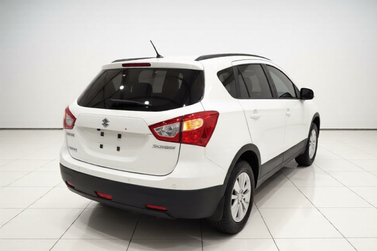 Used Suzuki S-Cross 2014 1.6L Manual Two-Wheel Drive Entry Model Rear Right 45 Deg