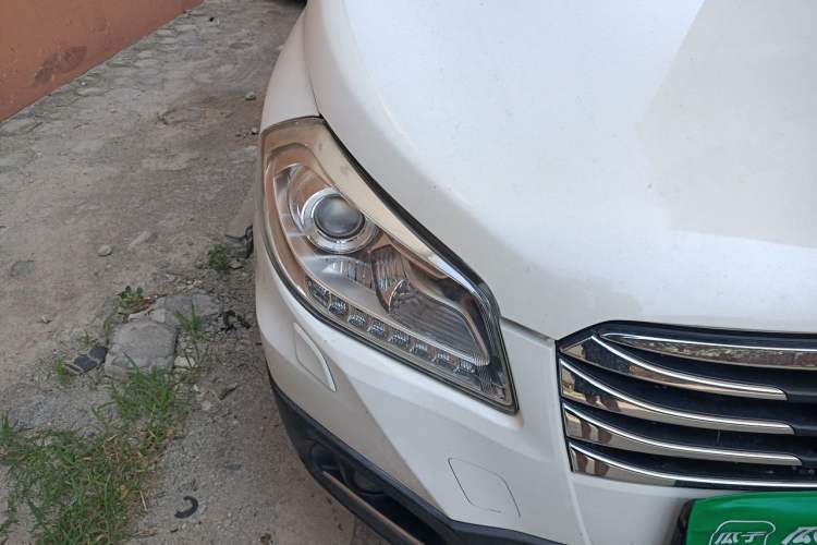 Used Suzuki S-Cross 2014 1.6L CVT Four-Wheel Drive Luxury Version Right Front Headlight