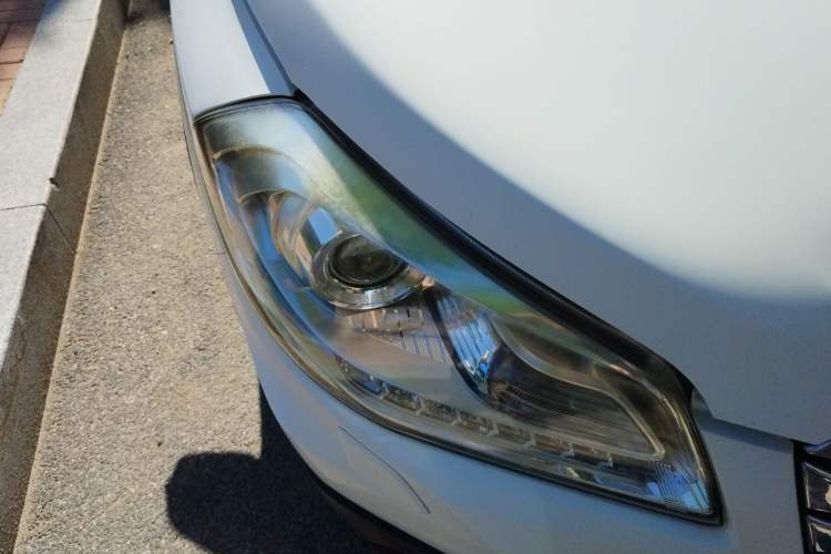 Used Suzuki S-Cross 2014 1.6L CVT Two-Wheel Drive Elite Version Right Front Headlight