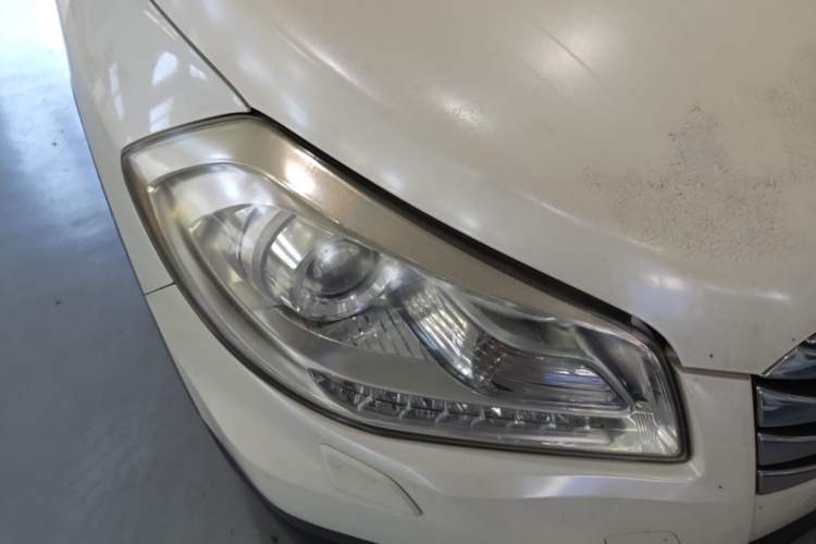 Used Suzuki S-Cross 2014 1.6L CVT Two-Wheel Drive Elite Version Right Front Headlight