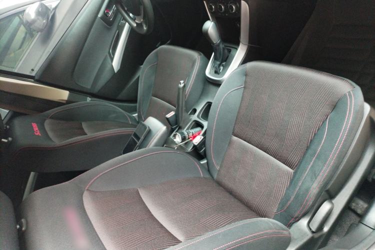 Used Suzuki S-Cross 2014 1.6L CVT Two-Wheel Drive Entry Model Right Front Seat