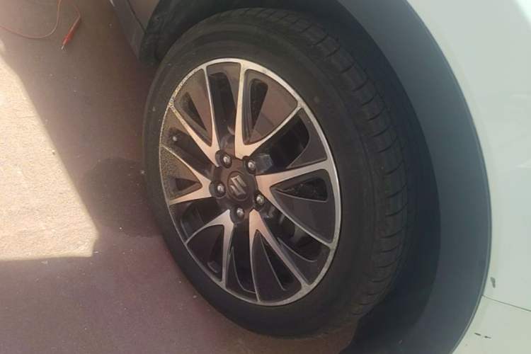 Used Suzuki S-Cross 2014 1.6L CVT Four-Wheel Drive Luxury Version Right Front Wheel Hub