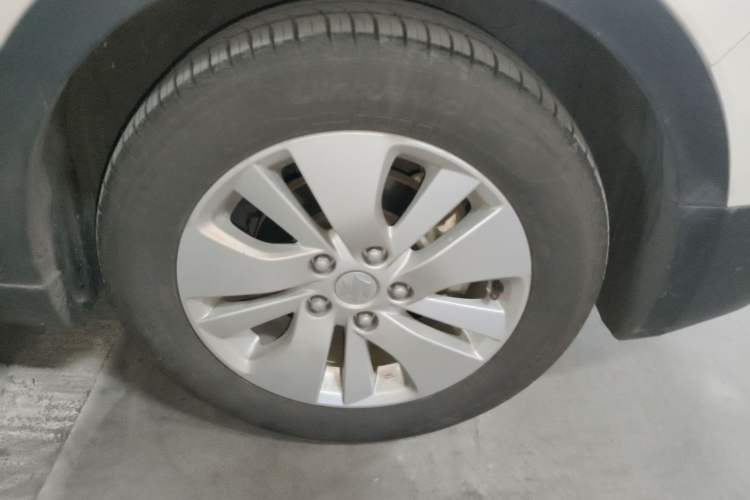 Used Suzuki S-Cross 2014 1.6L CVT Two-Wheel Drive Elite Version Right Front Wheel Hub