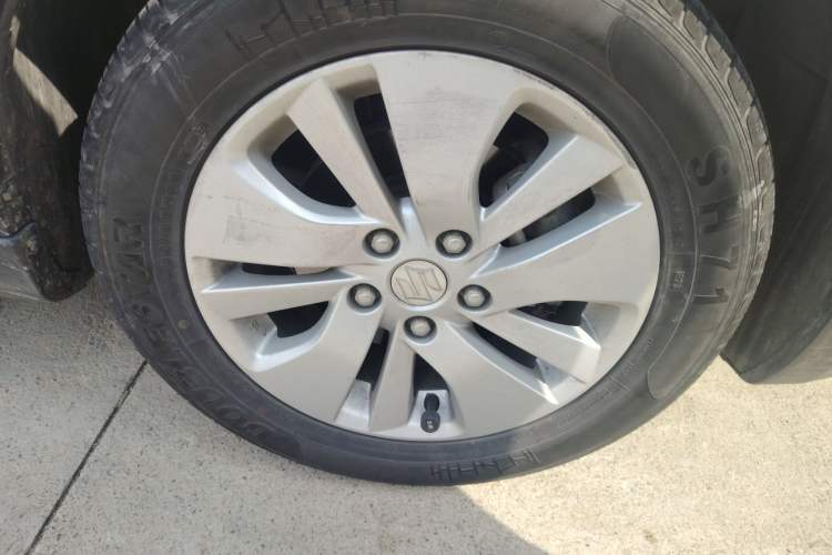 Used Suzuki S-Cross 2014 1.6L CVT Two-Wheel Drive Elite Version Right Front Wheel Hub