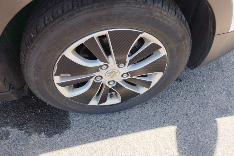 Used Suzuki S-Cross 2014 1.6L CVT Two-Wheel Drive Elite Version Right Front Wheel Hub