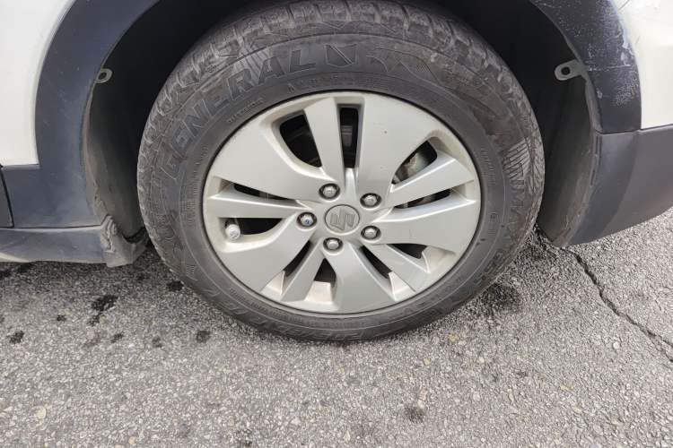 Used Suzuki S-Cross 2014 1.6L CVT Two-Wheel Drive Elite Version Right Front Wheel Hub