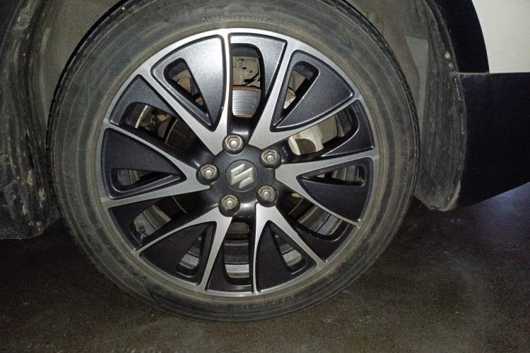 Used Suzuki S-Cross 2014 1.6L CVT Four-Wheel Drive Luxury Version Right Front Wheel Hub