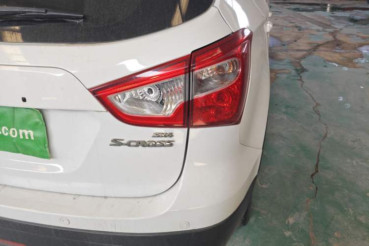 Used Suzuki S-Cross 2014 1.6L Manual Two-Wheel Drive Entry Model Right Rear Taillight