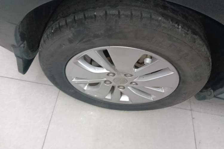 Used Suzuki S-Cross 2014 1.6L CVT Two-Wheel Drive Elite Version Right Rear Wheel Hub