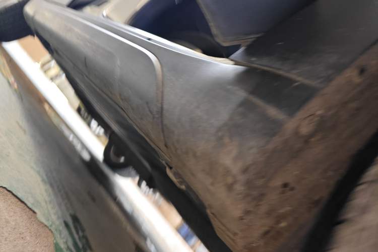 Used Suzuki S-Cross 2014 1.6L Manual Two-Wheel Drive Entry Model Right Side Sill