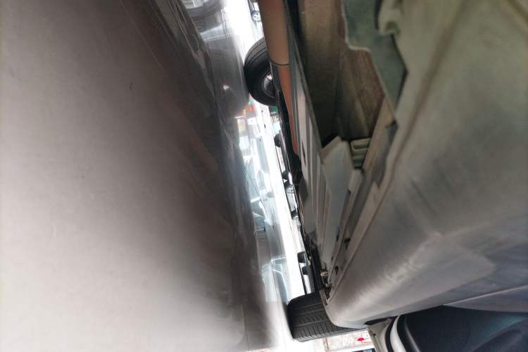 Used Suzuki S-Cross 2014 1.6L CVT Two-Wheel Drive Entry Model Right Side Sill
