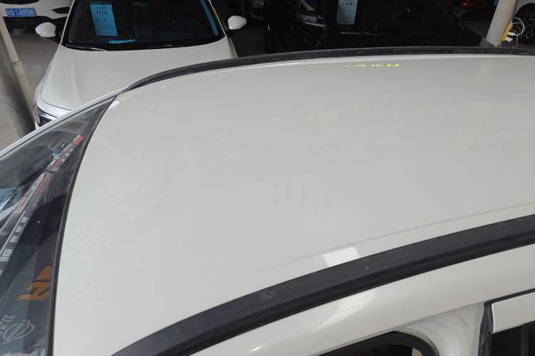 Used Suzuki S-Cross 2014 1.6L CVT Two-Wheel Drive Entry Model Roof