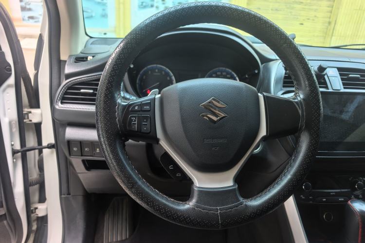 Used Suzuki S-Cross 2014 1.6L CVT Two-Wheel Drive Elite Version Steering Wheel