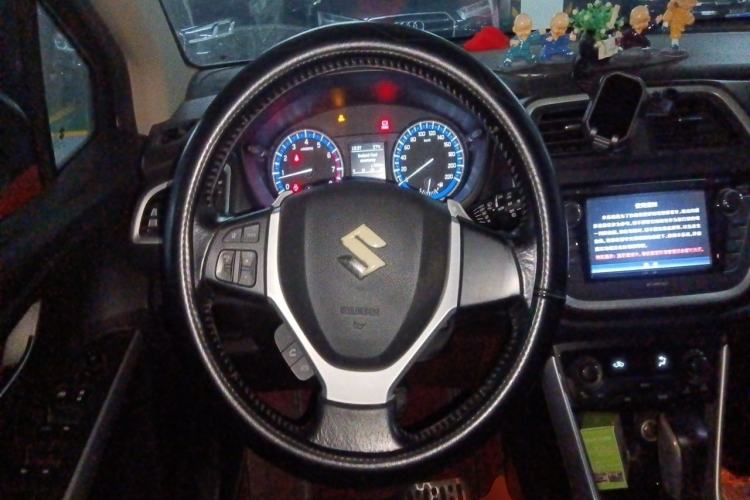 Used Suzuki S-Cross 2014 1.6L CVT Two-Wheel Drive Elite Version Steering Wheel