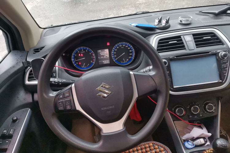 Used Suzuki S-Cross 2014 1.6L Manual Two-Wheel Drive Entry Model Steering Wheel