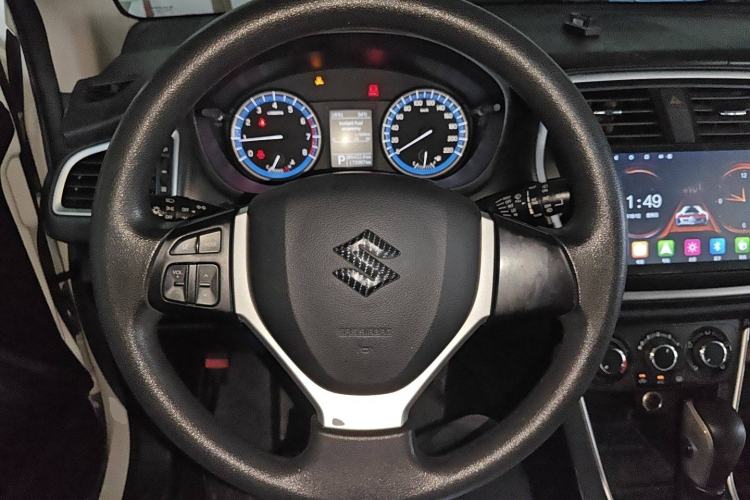 Used Suzuki S-Cross 2014 1.6L CVT Two-Wheel Drive Entry Model Steering Wheel