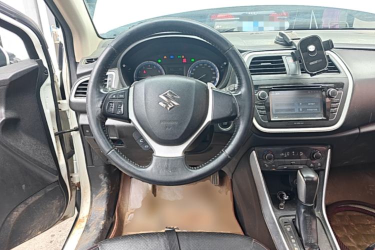 Used Suzuki S-Cross 2014 1.6L CVT Two-Wheel Drive Elite Version Steering Wheel