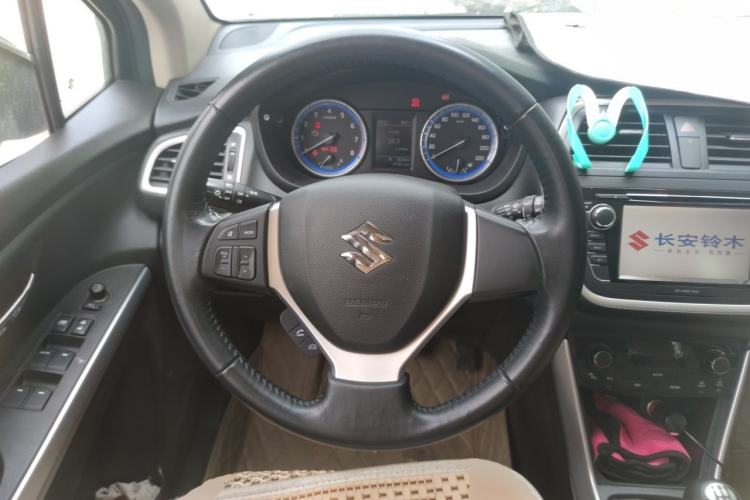 Used Suzuki S-Cross 2014 1.6L Manual Two-Wheel Drive Elite Model Steering Wheel