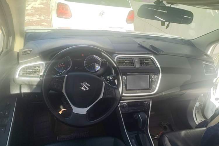 Used Suzuki S-Cross 2014 1.6L CVT Four-Wheel Drive Luxury Version Steering Wheel