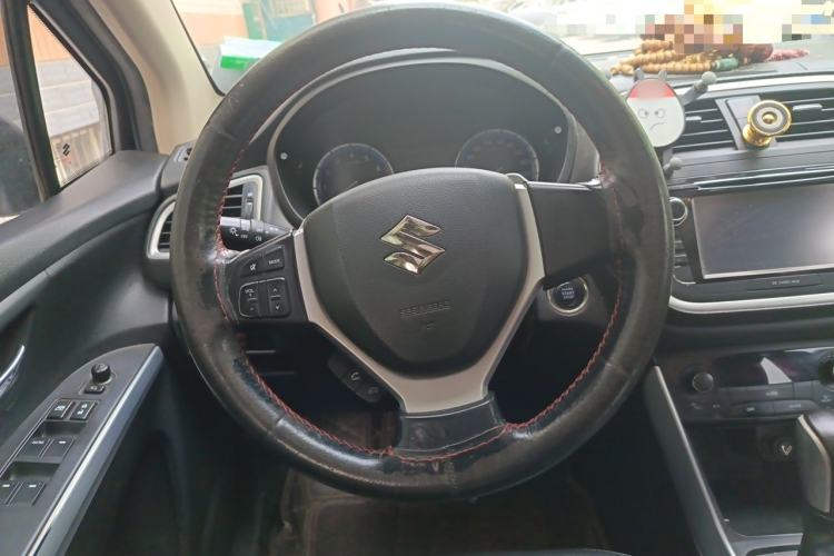 Used Suzuki S-Cross 2014 1.6L CVT Two-Wheel Drive Elite Version Steering Wheel