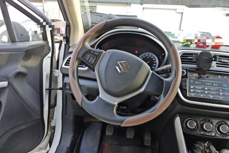 Used Suzuki S-Cross 2014 1.6L Manual Two-Wheel Drive Entry Model Steering Wheel