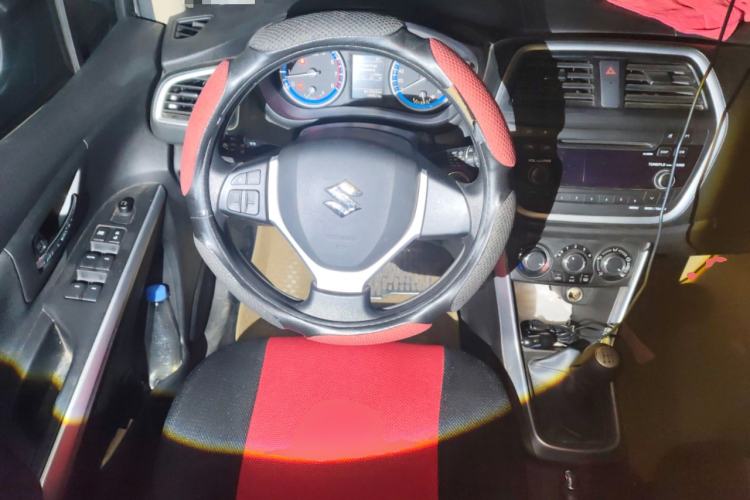 Used Suzuki S-Cross 2014 1.6L Manual Two-Wheel Drive Entry Model Steering Wheel
