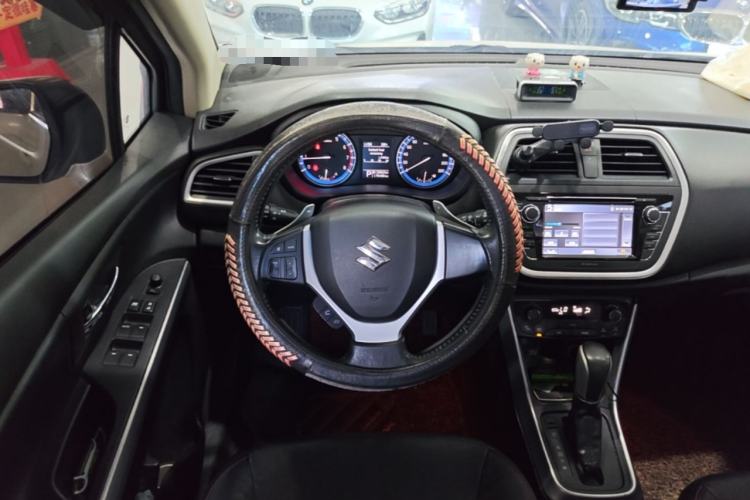 Used Suzuki S-Cross 2014 1.6L CVT Two-Wheel Drive Elite Version Steering Wheel