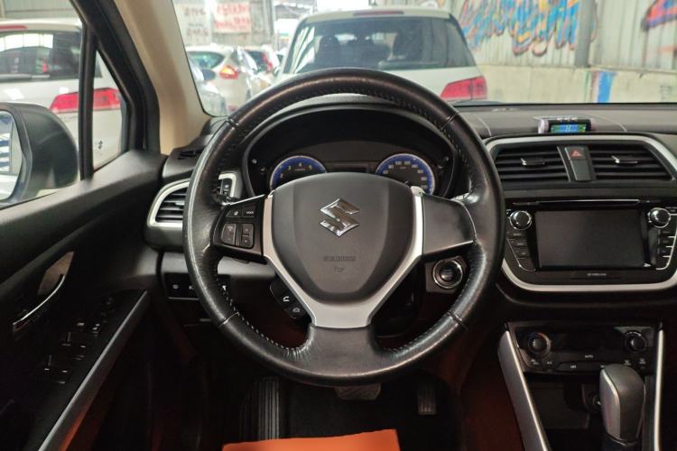 Used Suzuki S-Cross 2014 1.6L CVT Two-Wheel Drive Elite Version Steering Wheel