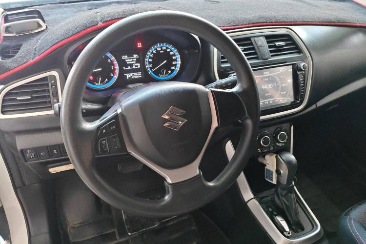 Used Suzuki S-Cross 2014 1.6L CVT Two-Wheel Drive Entry Model Steering Wheel