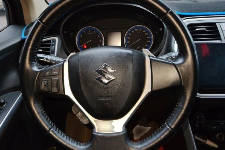 Used Suzuki S-Cross 2014 1.6L CVT Two-Wheel Drive Elite Version Steering Wheel