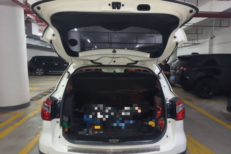 Used Suzuki S-Cross 2014 1.6L CVT Four-Wheel Drive Luxury Version Trunk