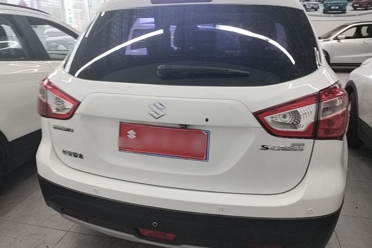 Used Suzuki S-Cross 2014 1.6L CVT Two-Wheel Drive Elite Version Trunk