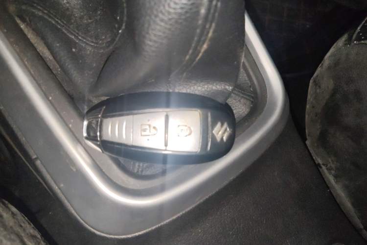 Used Suzuki S-Cross 2014 1.6L Manual Two-Wheel Drive Elite Model Vehicle Key
