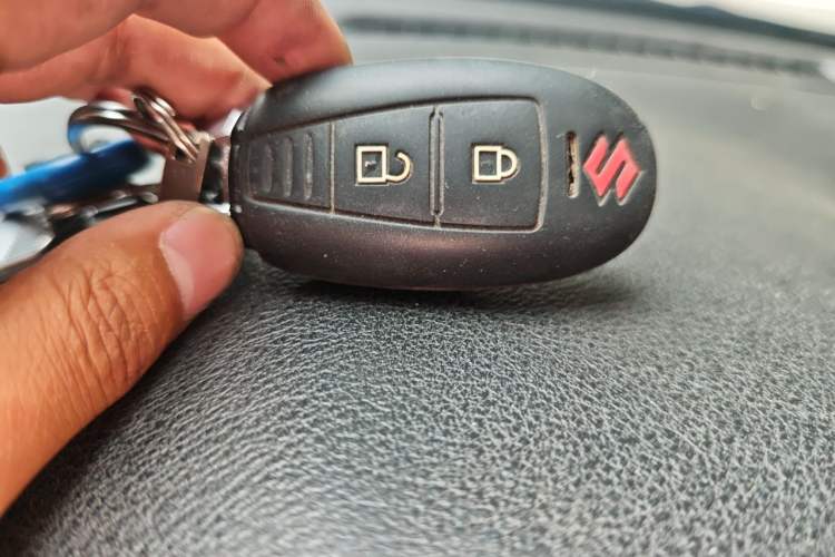 Used Suzuki S-Cross 2014 1.6L Manual Two-Wheel Drive Elite Model Vehicle Key