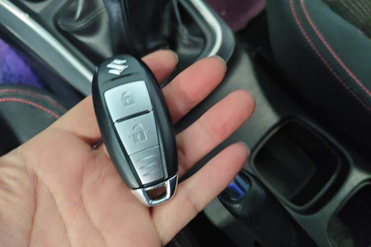 Used Suzuki S-Cross 2014 1.6L Manual Two-Wheel Drive Entry Model Vehicle Key