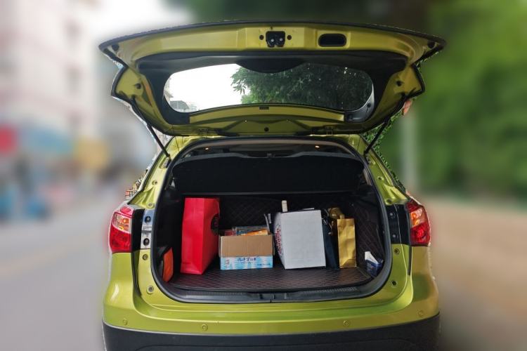 Used Suzuki S-Cross 2014 1.6L CVT Four-Wheel Drive Luxury Version Trunk