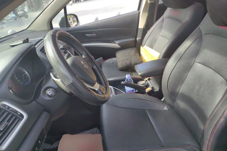 Used Suzuki S-Cross 2015 1.6L CVT Two-Wheel Drive Elite Version Left Front Seat