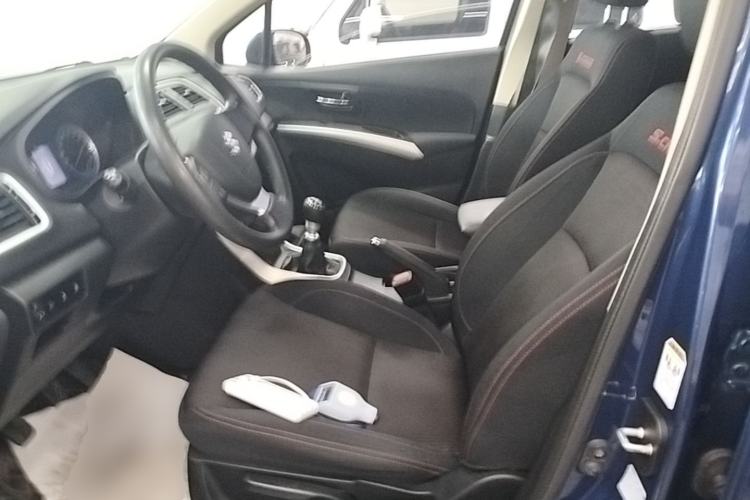 Used Suzuki S-Cross 2015 1.4T Manual Two-Wheel Drive Prestige Model Left Front Seat