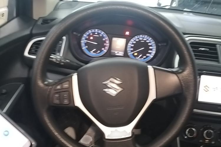 Used Suzuki S-Cross 2015 1.4T Manual Two-Wheel Drive Prestige Model Steering Wheel