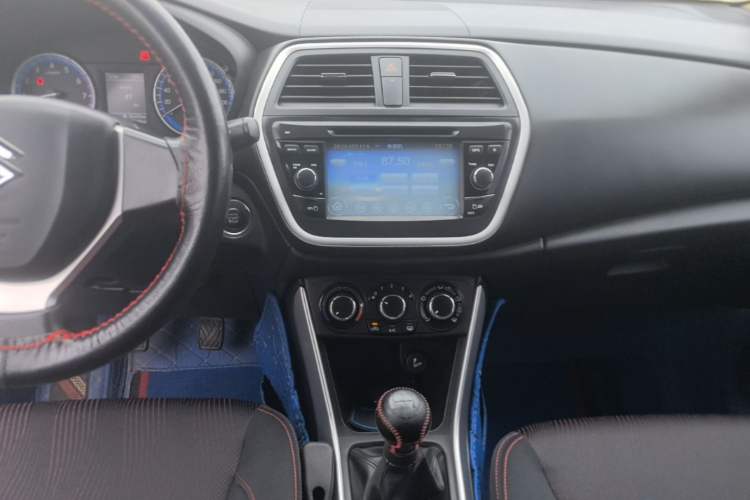 Used Suzuki S-Cross 2015 1.6L Manual Two-Wheel Drive Entry Model Audio And AC Panel