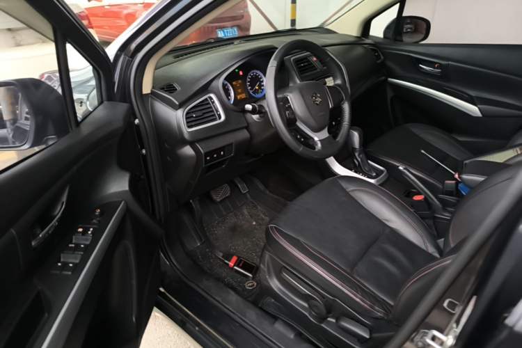 Used Suzuki S-Cross 2015 1.6L CVT Two-Wheel Drive Elite Version Driver Seat