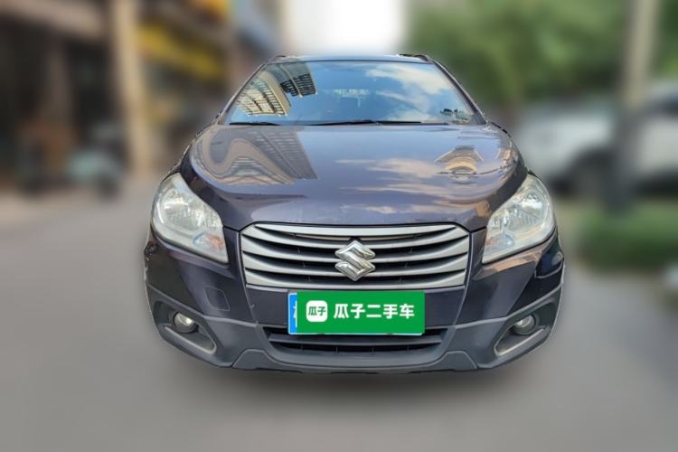 Used Suzuki S-Cross 2015 1.6L CVT Two-Wheel Drive Entry-Level Trim Front
