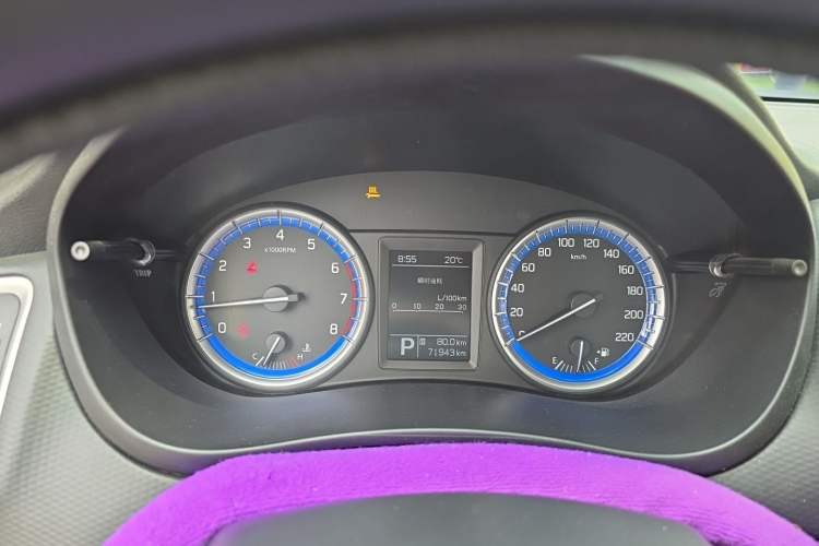 Used Suzuki S-Cross 2015 1.6L CVT Two-Wheel Drive Entry-Level Trim Instrument Cluster